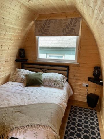 Arch Pod & Hot Tub Apartment Carndonagh Exterior photo
