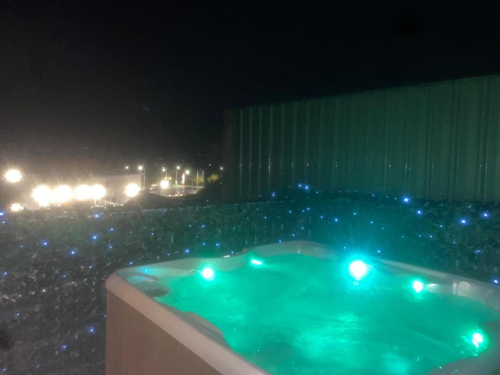 Arch Pod & Hot Tub Apartment Carndonagh Exterior photo